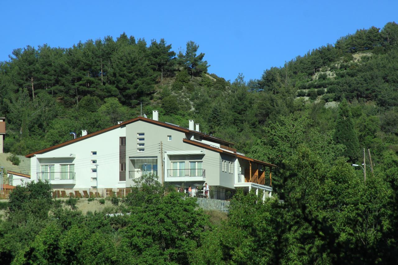 Livadia Hotel Kyperounta Exterior foto